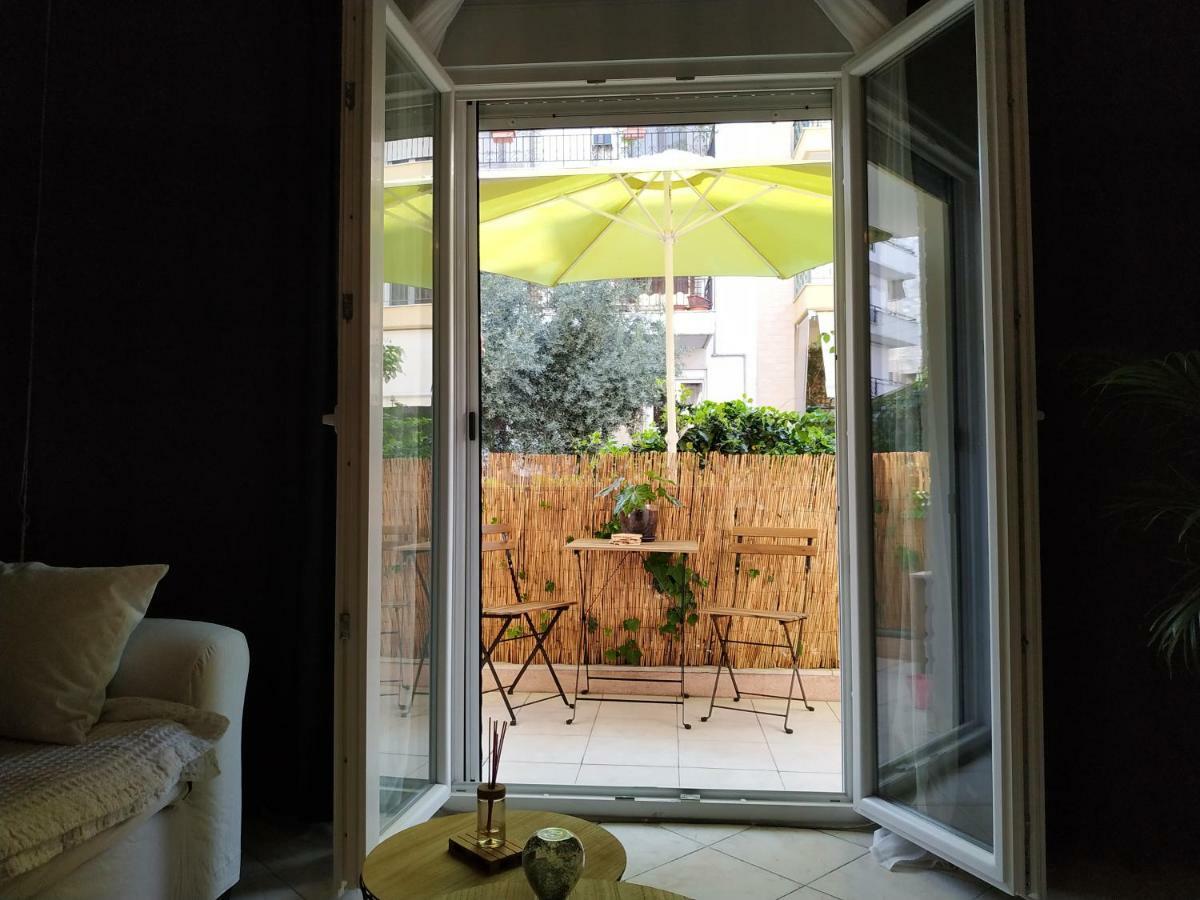 Bright Steps From The Sea Apartment Thessaloniki